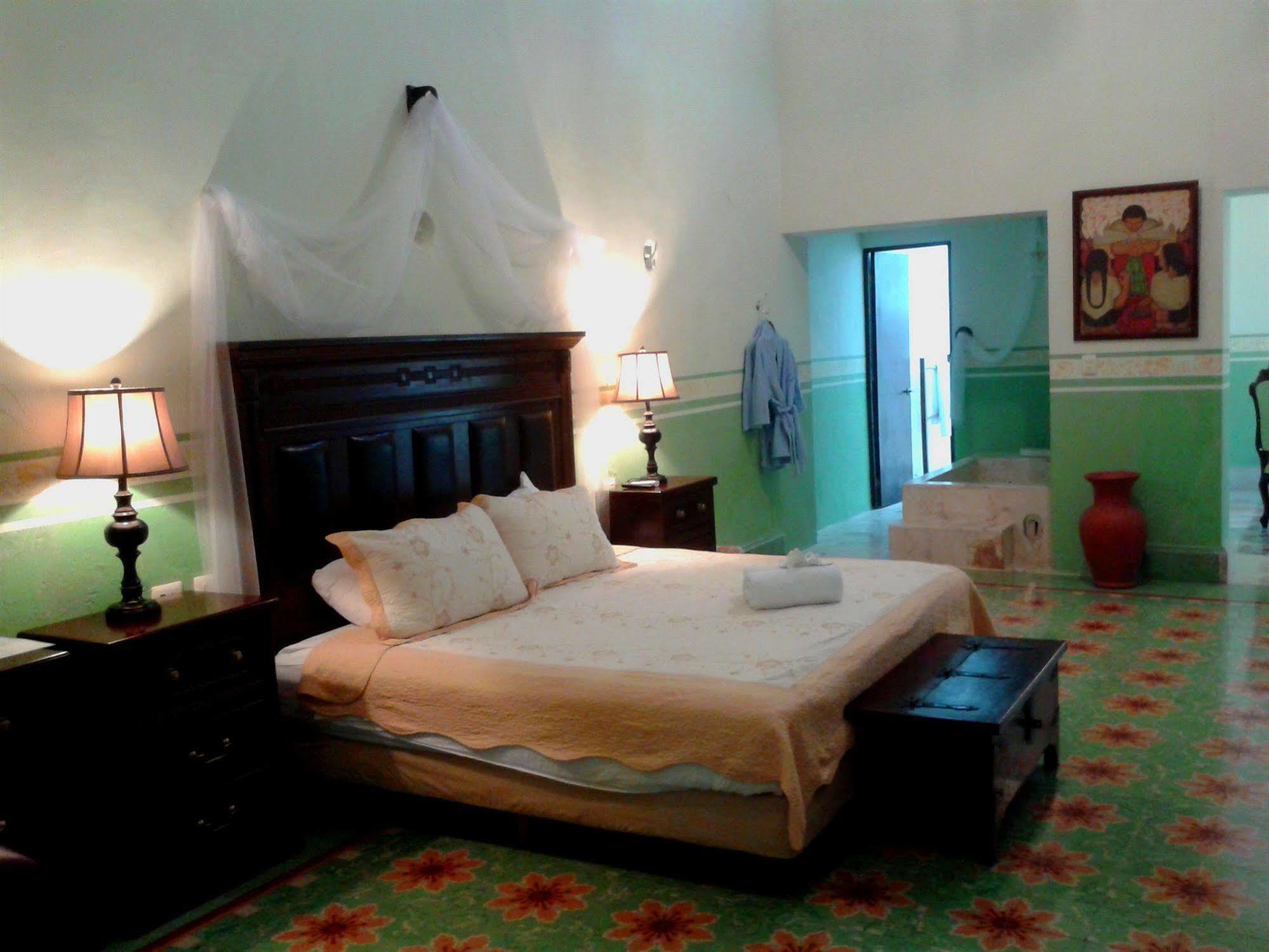 Casa Marlene Hotel Valladolid  Bagian luar foto